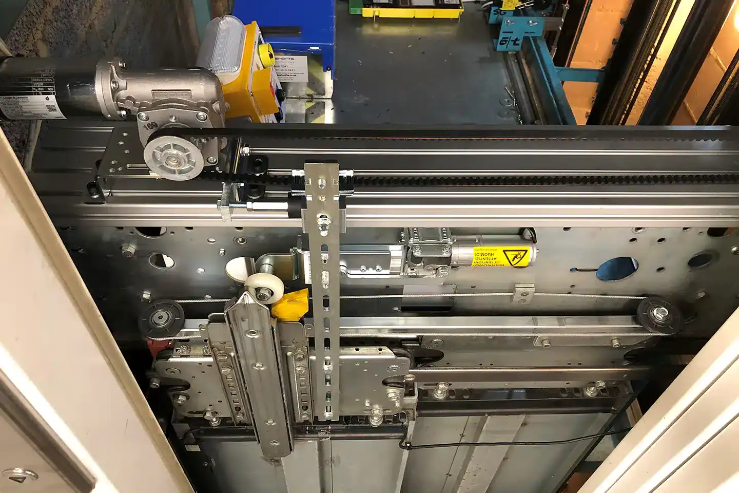 Lift Repairs – Keeping the People Flow