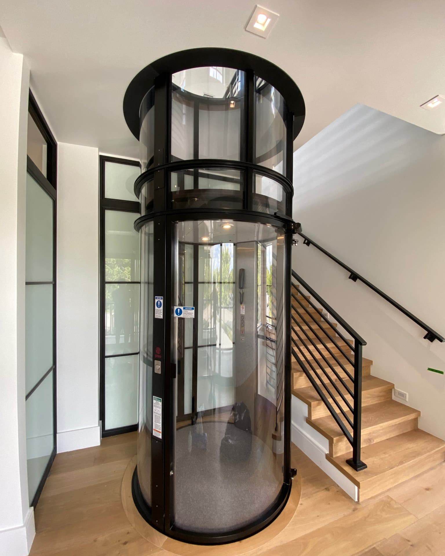Home Lift vs. Stairlift: A Comprehensive Comparison
